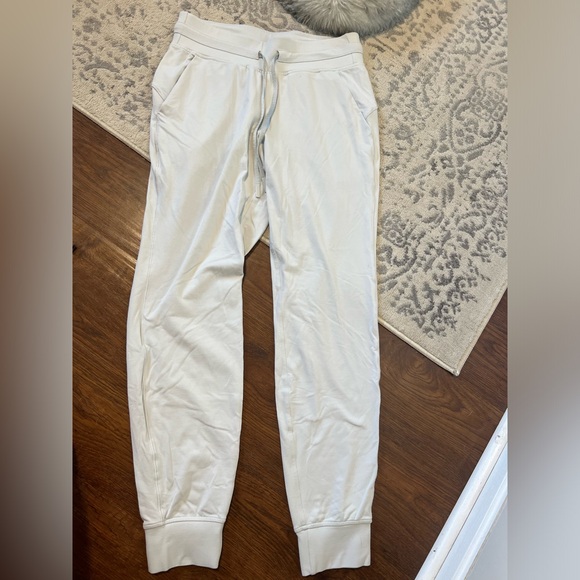 Lululemon Ready to Rulu Jogger - Picture 1 of 4